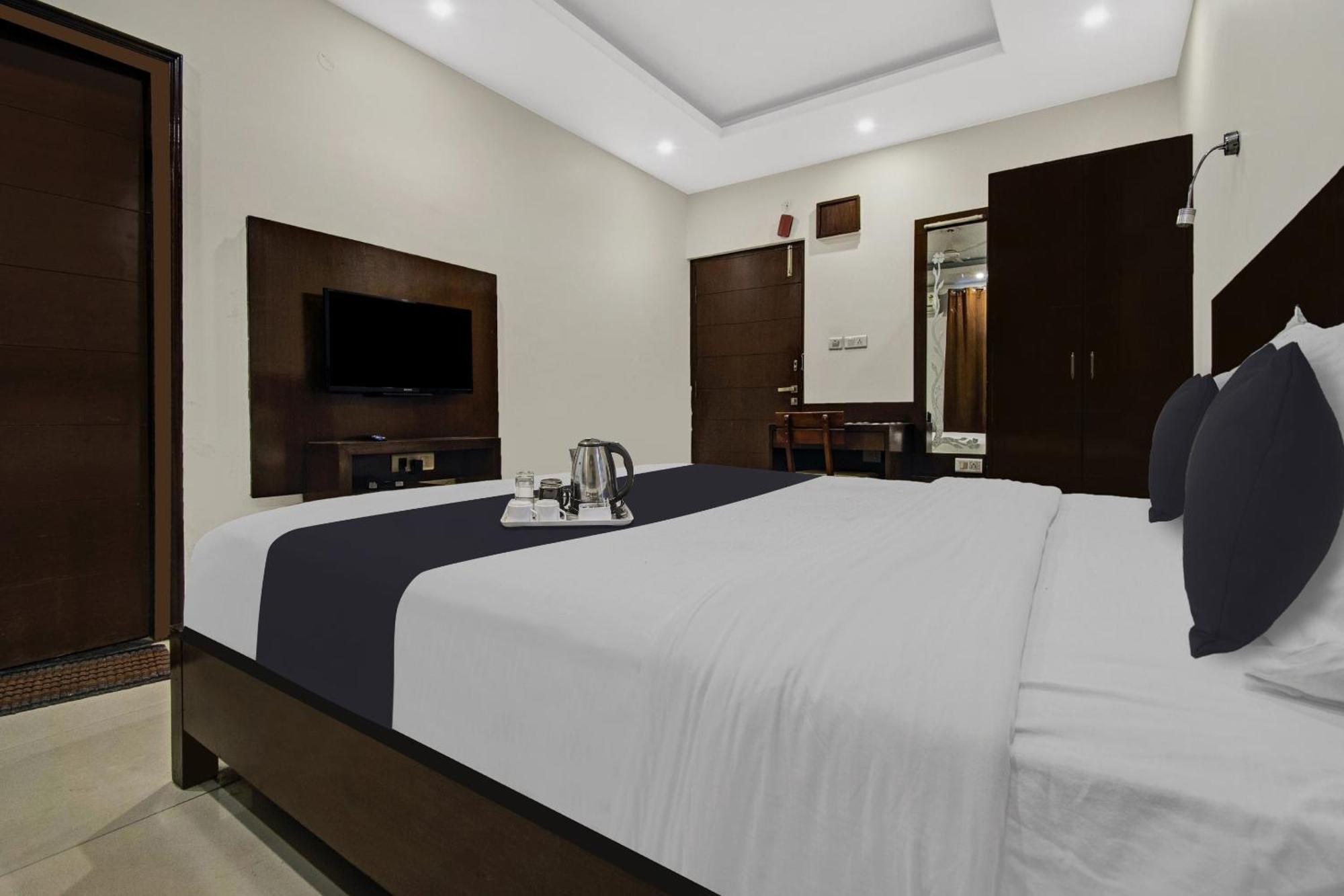ג'איפור Townhouse Oak Hotel Heritage Heights מראה חיצוני תמונה